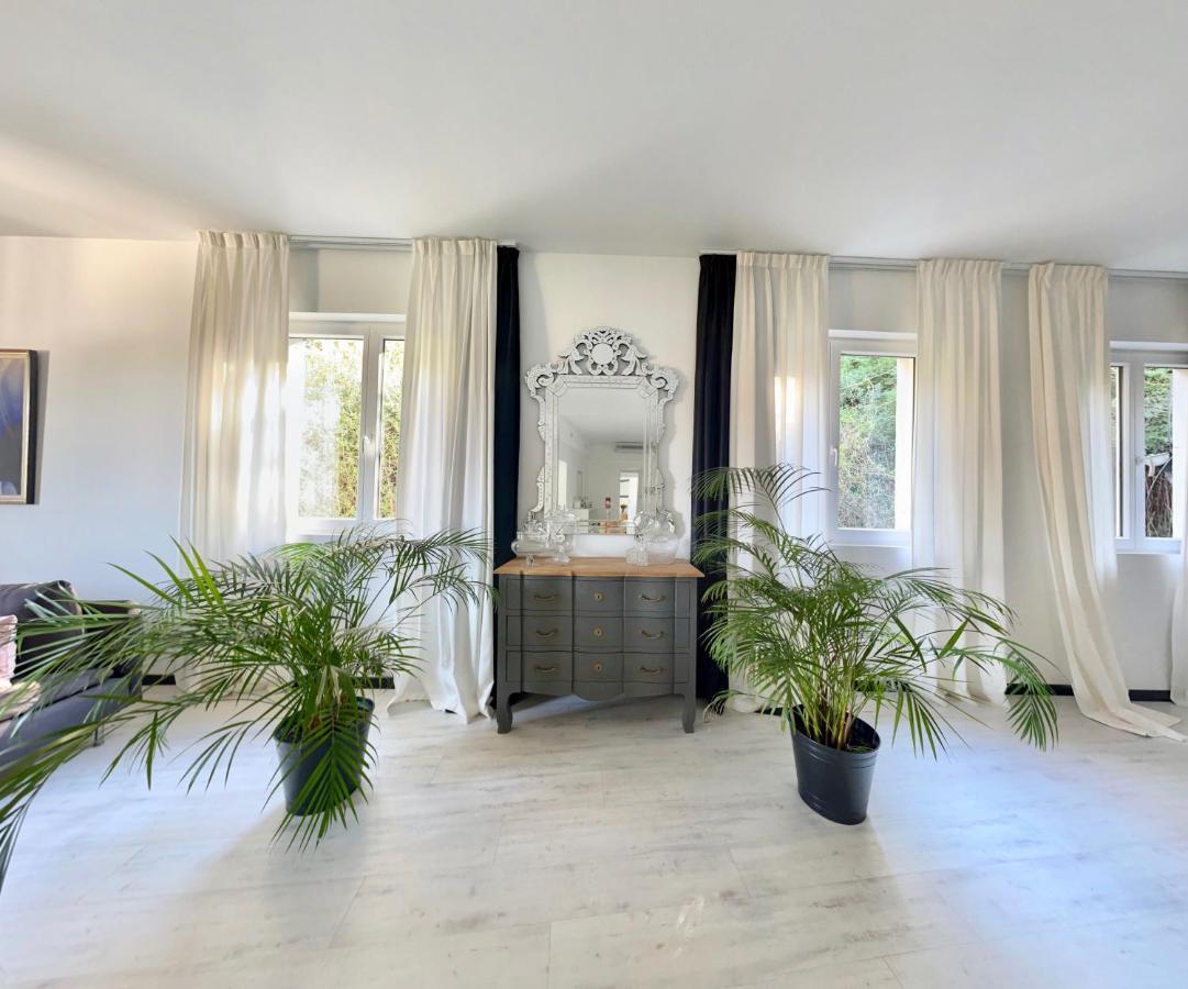 לורדה Belfry & Spa By Ligne St Barth מראה חיצוני תמונה Interior of the villa